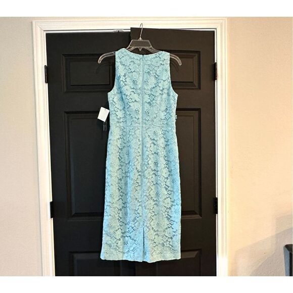 Maggy London Women's Rose Garden Lace Cocktail Sheath - Picture 3 of 9